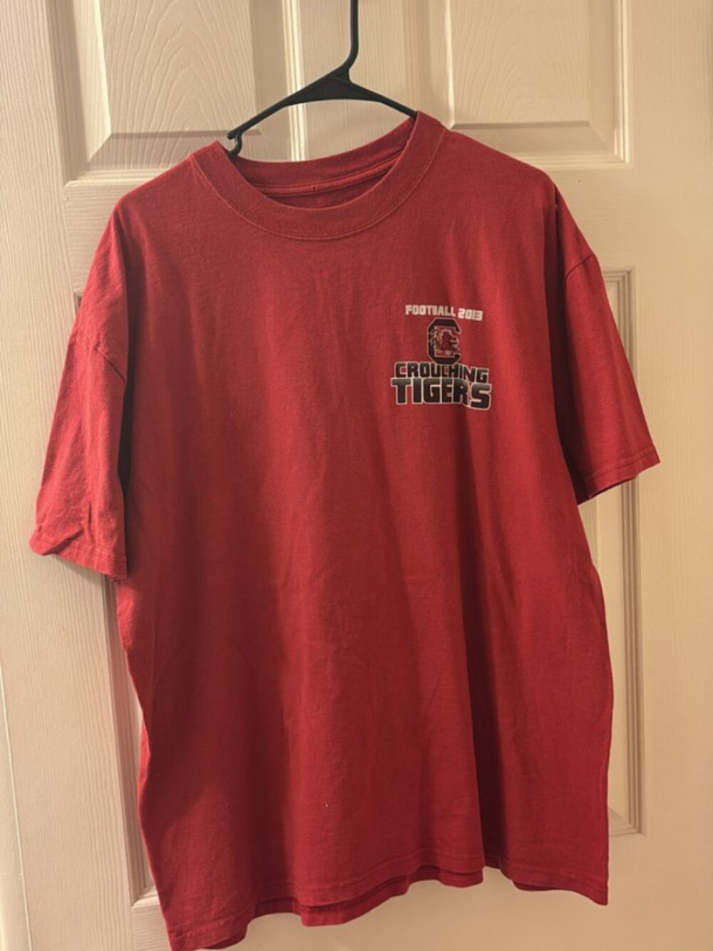South Carolina Gamecocks “Crouching Tigers” 2013 Football T-Shirt – XL